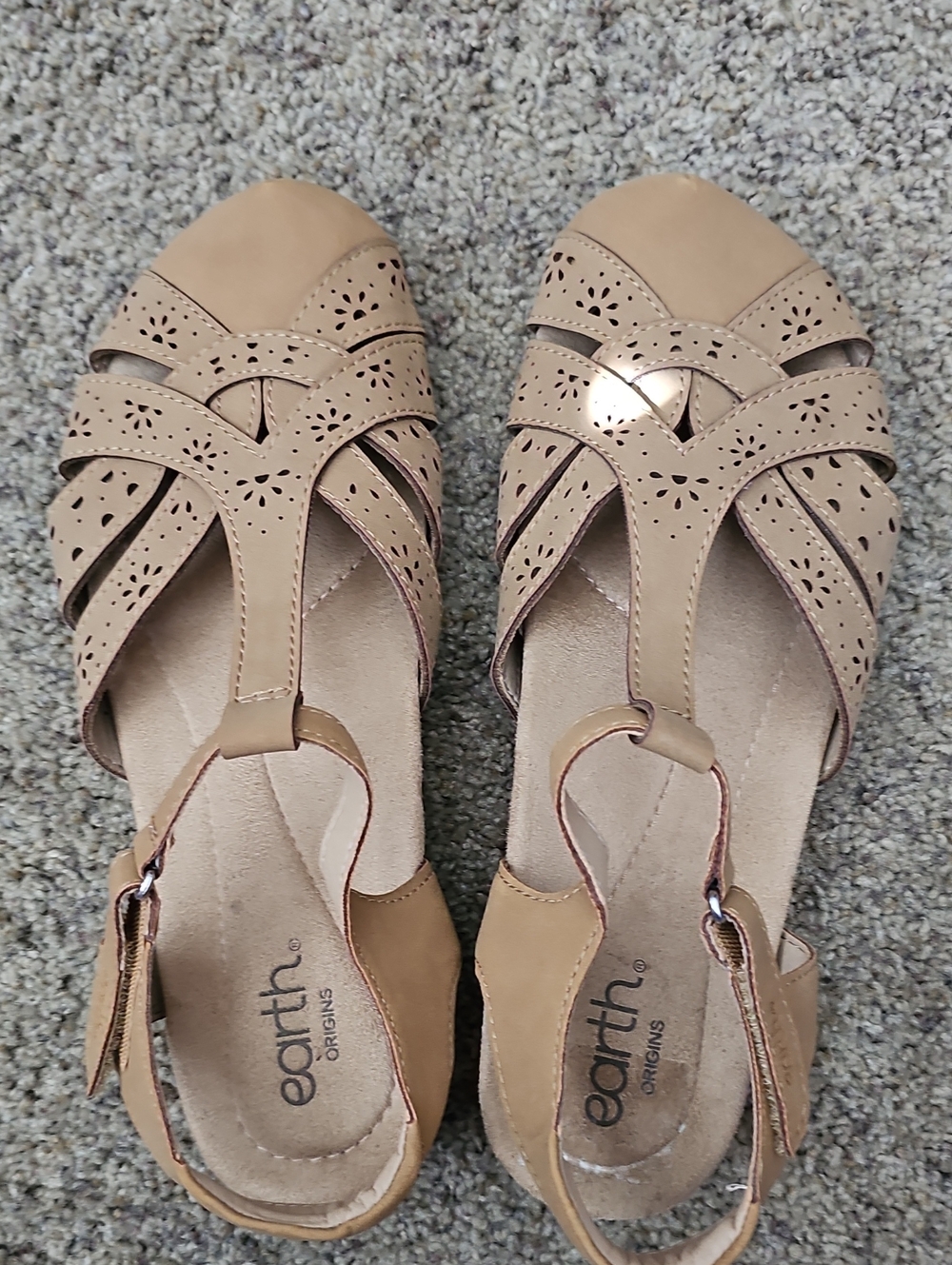 Earth Origins Women's Beige Tan Laser-Cut Slingback Sandals